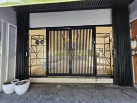 Di Jual Ruko Boulevard Raya 2 Lantai, Strategis. Kelapa Gading