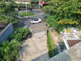 di Jual gedung Kantor strategis di daerah Cikini Raya