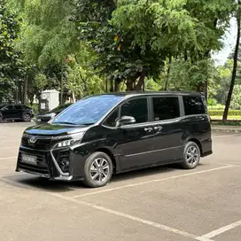 [KM 41RB] TOYOTA VOXY 2.0 AT 2018