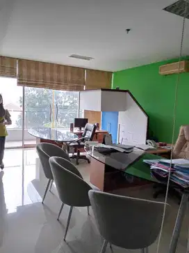 Disewakan Kantor Untuk Bank Klinik Gudang Showroom