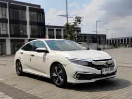 (LOW KM 27rb) Honda Civic 1.5 Turbo ES CVT ISTIMEWA
