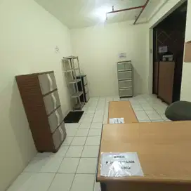 2 Kios Gandeng Di Mediterania Gajah Mada Semi Furnished