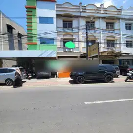 Ruko Strategis 3 Lantai