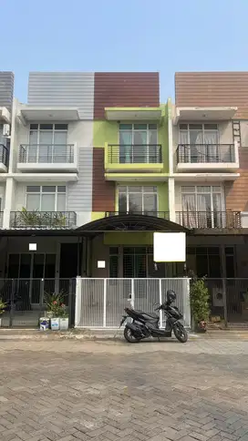Sewa Rumah 3Lantai Minimalis Katamaran Indah PIK 4x12 Kondisi Rapih