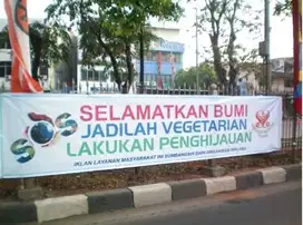 BACKDROP DAN SPANDUK BANNER DESAIN DENGAN CEPAT DI SINI