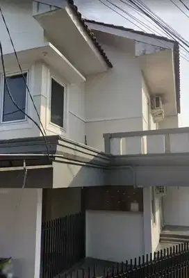 Dijual rumah full kos2an 16 pintu murah di kebayoran baru