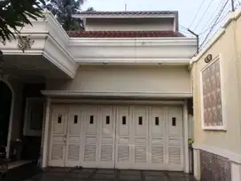 Tanah Dan Rumah 2 Lantai Bagus Di JL Tarumanegara Cirendeu