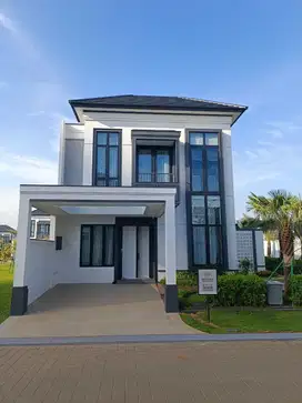 Full Marmer  Rumah Contoh Matera Residences Gading Serpong 10x18 Hoek