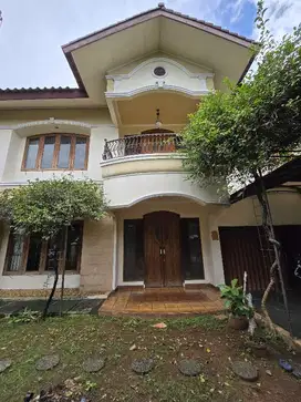 Dijual Rumah Siap huni di Komplek Billymoon Pondok Kelapa Jakarta