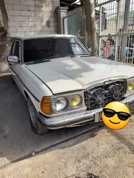 Mercedes w123 alias mercy tiger 280 tahun 1979
