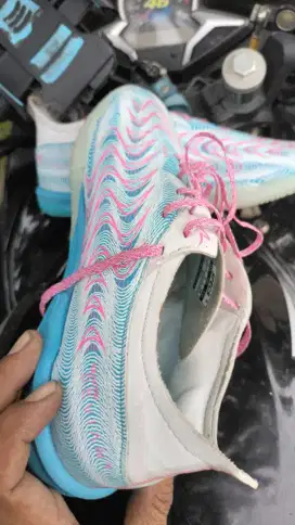 SPECS SEPATU FUTSAL REACTO DEVIANT PRO IN