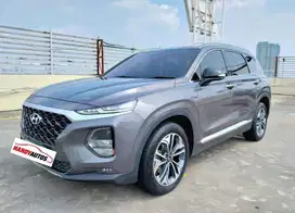 Hyundai Santa Fe XG Diesel Tahun 2018 Automatic Abu abu Metalik