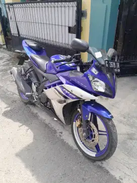 Yamaha YZF R15 V2 Tahun 2016