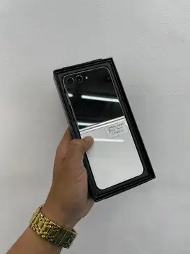Samsung Z flip 5 sein 512GB