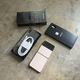 Samsung Z Flip 4 8/256 Fullset Original Like New
