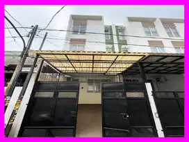 dhyana Rumah semifurnish uk 4x15m di duri kepa kebun jeruk