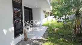 SEWA RUMAH 1 LANTAI POJOKAN NGAGEL TAMA SIAP HUNI