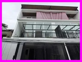 dhyana Rumah baru uk 5x15m di muara karang jakarta utara