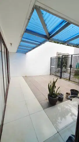 Dijual Rumah Hook di Cluster lantana Jakarta Garden City Jakarta Timur