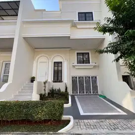 Dijual Rumah Brand New di Camden House Intercon, Jakarta Barat.