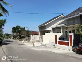 Rumah baru siap huni selomartani dekat balai desa nyaman