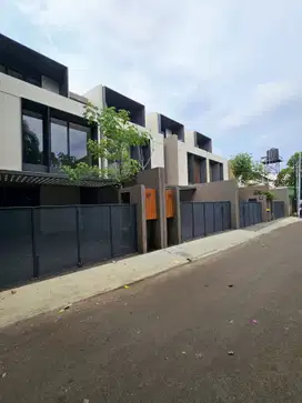 Rumah Kemang Dijual. UNIT BARU, Ready & Siap Huni - Sisa 1 UNIT. NEGO