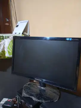 Monitor LED Samsung 19inc wide