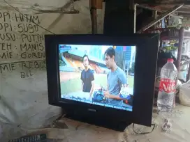 jual tv 21in slim sanyo nomines harga 350 nego siap antar