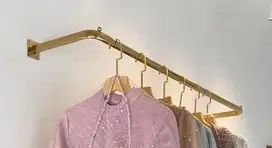 GAWANGAN / GANTUNGAN DINDING DEKORASI BUTIK GOLD