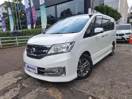 DP 5% Nissan Serena 2.0 Highway Star Autech Panaromic Bensin-AT 2014
