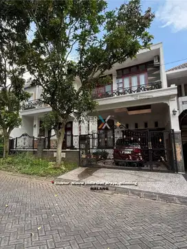 Rumah Full Furnished Di Cluster Nieuw Indie Golf Araya Malang(OLX401)