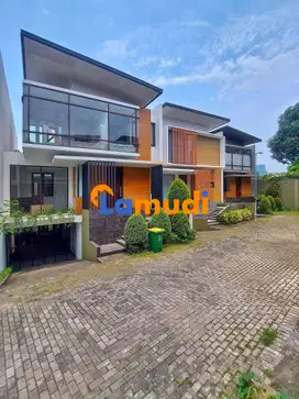 DIJUAL RUMAH BARU DALAM TOWNHOUSE DI AMPERA DEKAT KEMANG