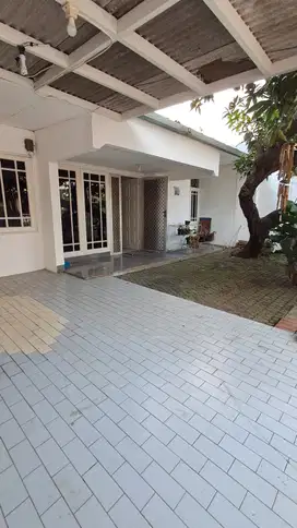 Rumah  1,5 Lantai Dalam Komplek Pulomas, Jaktim S2168