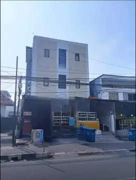 dijual kos dan  2 kios pinggir jalan koja jakarta utara