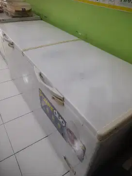 Freezer Modena 600 L