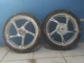 Maharin aja nih Velg Racing Mio tinggal pasang