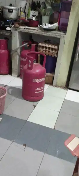 Tabung gas kosong 12 kg