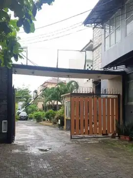 Rumah Bagus Dalam Cluster Pinggir Jalan Raya Jatimakmur Kota Bekasi