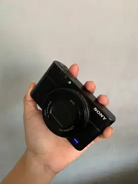 KAMERA SONY RX100 MARK IV KODE ICM 1105