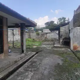Dijual Rumah Tua – Nilai Jual Tanah, Lokasi Strategis di Jl. Kopo Band