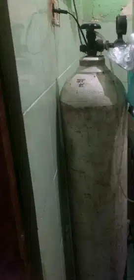 tabung oksigen bekas