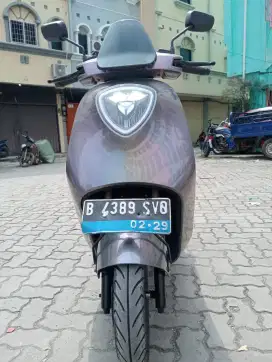Dijual Motor Listrik Yadea G6 Tahun Pemakaian 2024