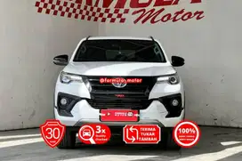 Toyota Fortuner VRZ TRD AT 2018 Putih Matic diesel solar DP minim