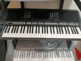 YAMAHA PSR S775 Keyboard Arranger / Keyboard Organ Tunggal