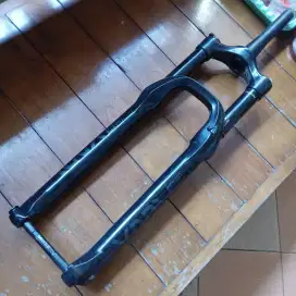Fork Rockshox Yari RC T160 Boost 29 DebonAir
