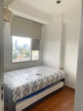 Apartemen Menteng Square disewakan bulanan tahunan 2 br di modify 1 br