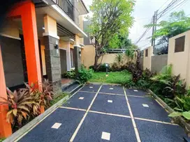 Rumah Bagus 2 Lantai Semi Furnish Rawamangun