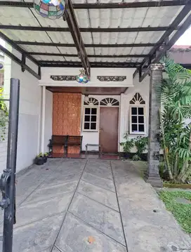Rumah Wisma Permai Tengah  , Strategis