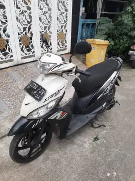 Yamaha Mio J 2012 ss lengkap mesin bagus plat Bekasi kabupaten