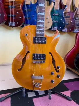 Gitar epiphone semi hollow body custom